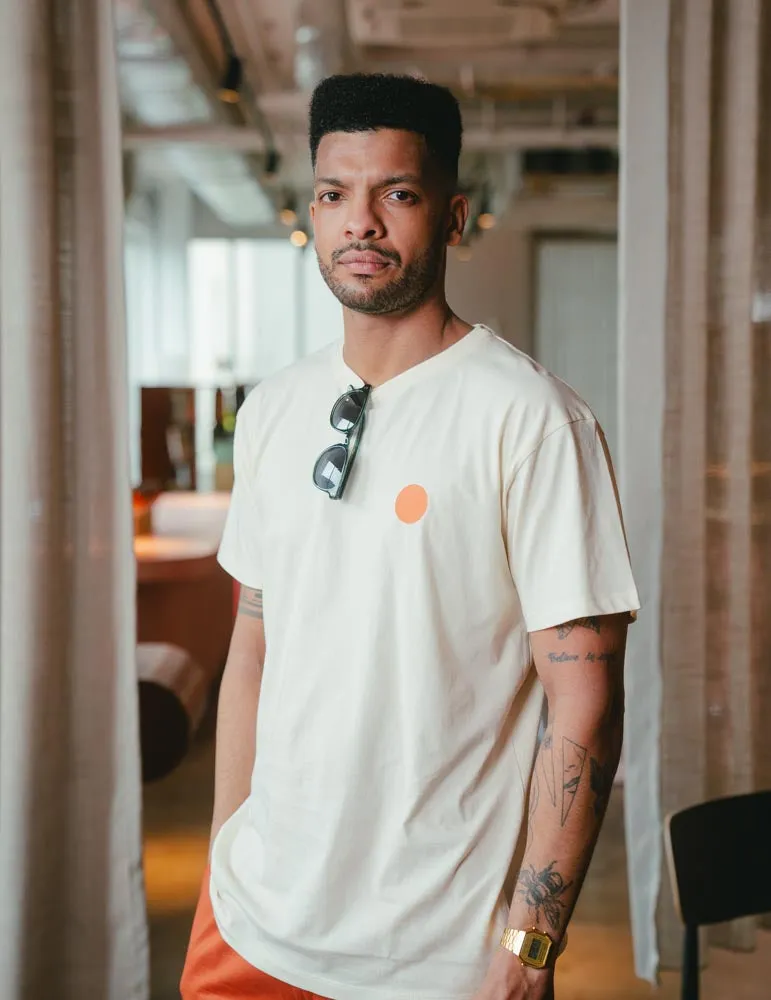 Fresh Staple Tee - Wind Between The Sun