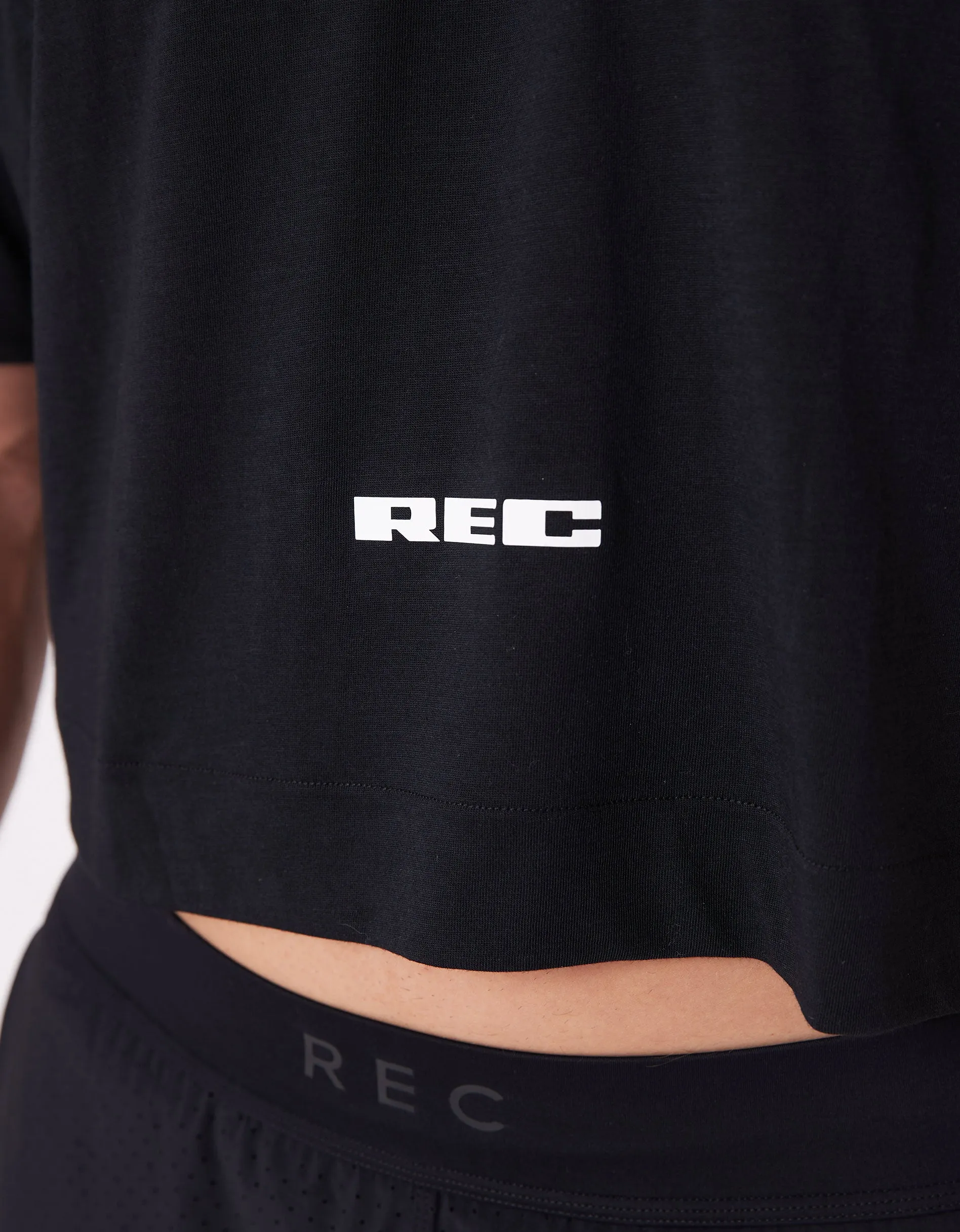 Mens Oxy Float Crop Tee Black