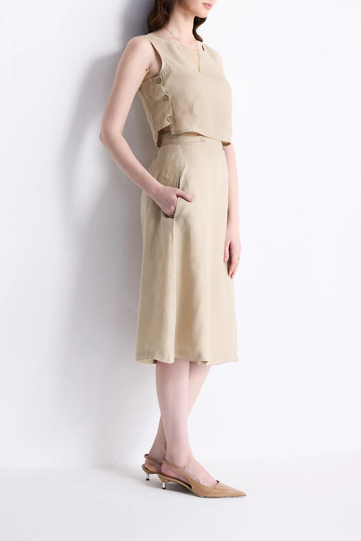 Reistor Boxy Crop Top in Neutral Beige | NEW COLLECTION